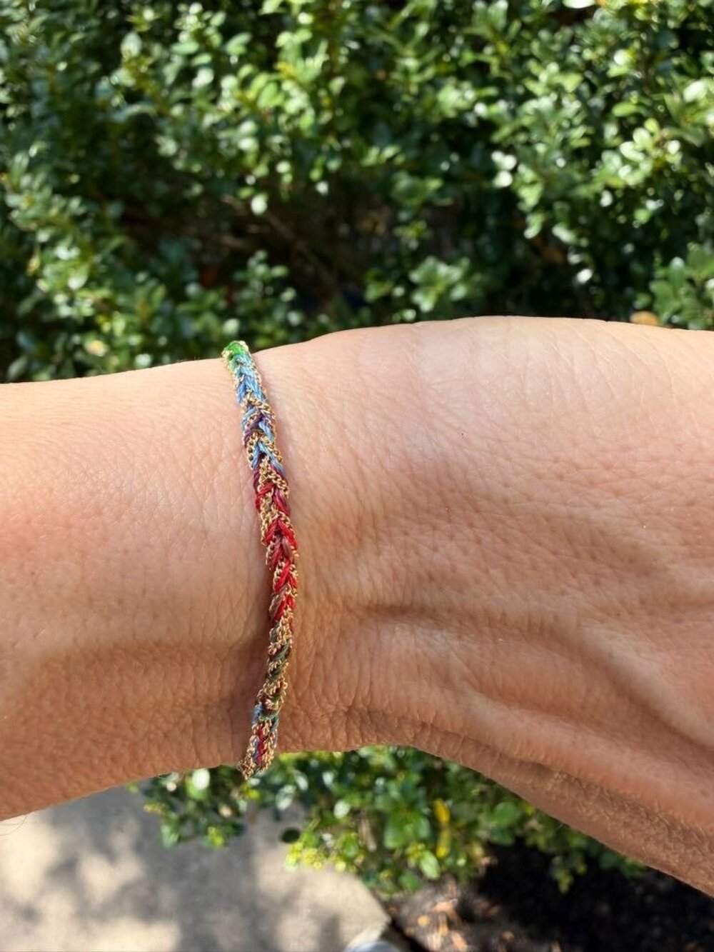 Carolina Bucci Rainbow & Yellow Gold Lucky Bracelet With Lucky Clover - Picture 5 of 6